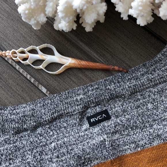 🌴🔆RVCA- CARTER SWEATER🔆🌴 - Picture 13 of 13